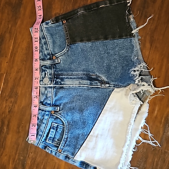 PacSun Jean Shorts - Picture 3 of 6